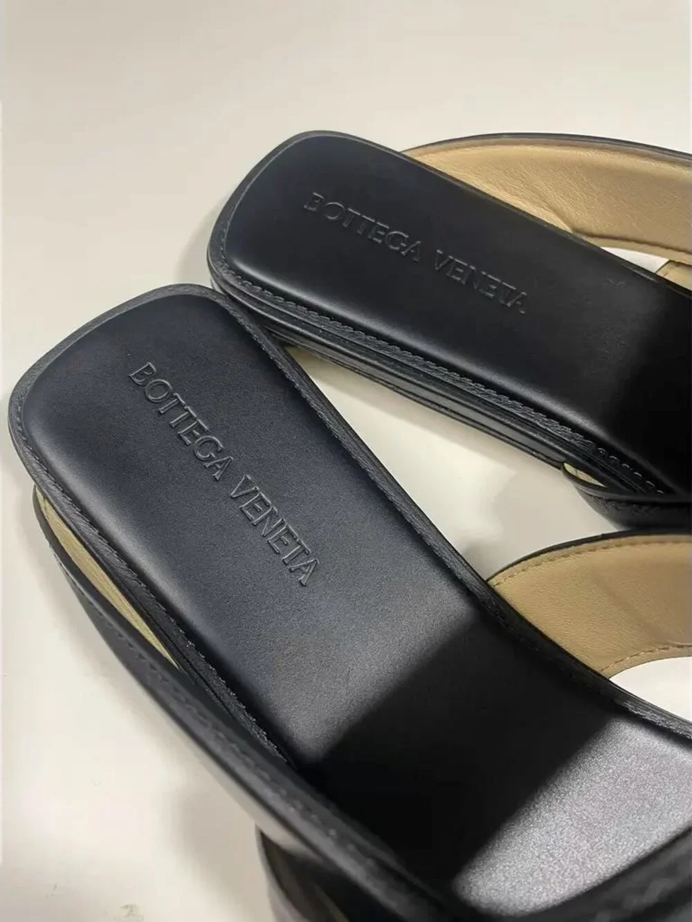 Bottega Veneta Leather sandal